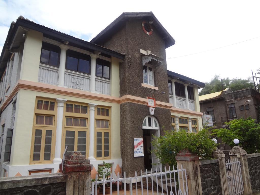 Hotel Rajmandir Pune Luaran gambar