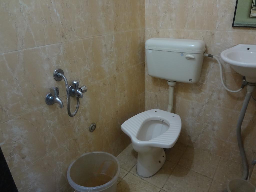 Hotel Rajmandir Pune Bilik gambar